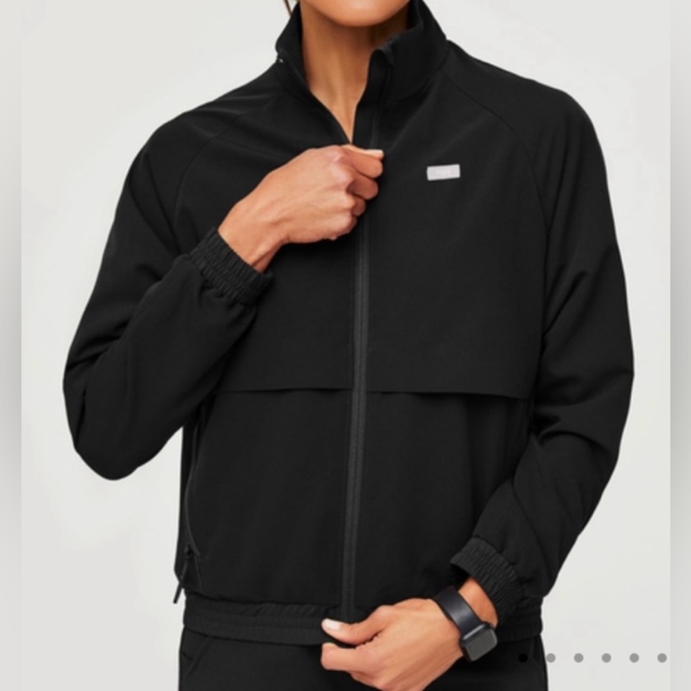Figs Womens CYA Sydney Scrub Jacket Black Full
Zip